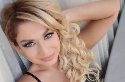 Azərbaycanlı aparıcının özündən gözəl anası - FOTO