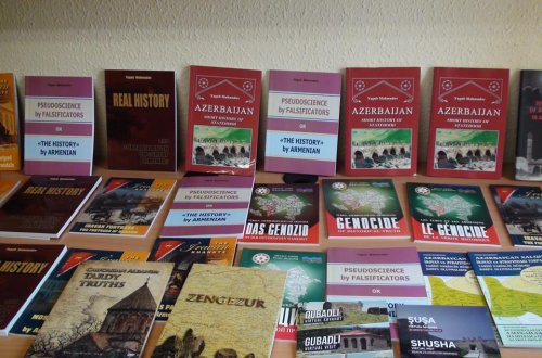 Macarıstanın Debrecen Universitetində Qarabağla bağlı təqdimat və kitab sərgisi  keçirilmişdir