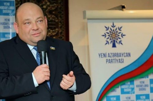 Gəncənin deputatından biabırçı addım: “Kəpəz”in avtobusunu əlindən aldı