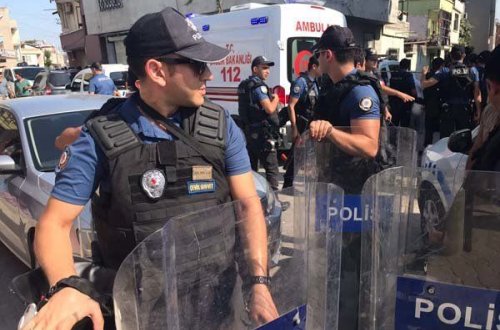 Türkiyədə qəzəbli ata ailəsini güllələyib intihar etdi - VİDEO