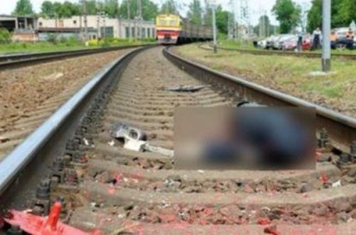 Dəmir yolu xəttinə çıxan kişi FACİƏLİ ŞƏKİLDƏ ÖLDÜ