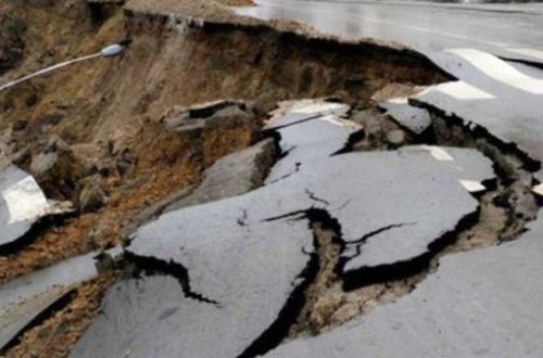 Azərbaycanda sürüşmə zonaları aktivləşib, yollar çöküb - RƏSMİ