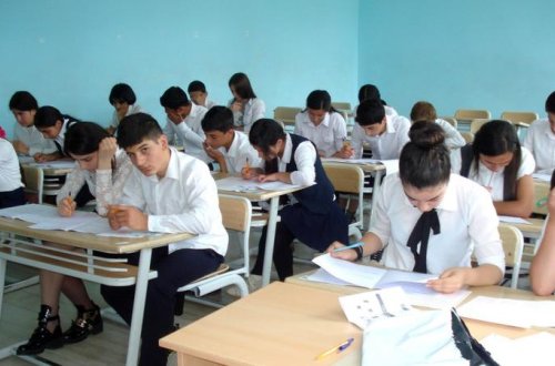 Bu il Bakı məktəblərində 400 mindən şox şagird təhsil alacaq