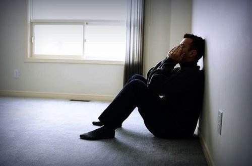 Oğlunun ölümünə inanmadı, xəstəxananın həyətində basdırdı - FOTO