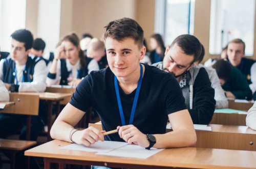 Tələbələrə ictimai nəqliyyatda güzəşt olsun - TƏKLİF