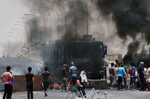 İran İraqla sərhədi bağladı