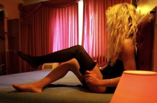 Bakıda ərəblərin fahişələrlə gecə klubu və oteldə görüntüləri - VİDEO