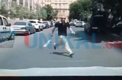 Bakıda özünü maşınların qabağına atan şəxs PEYDA OLDU (VİDEO)