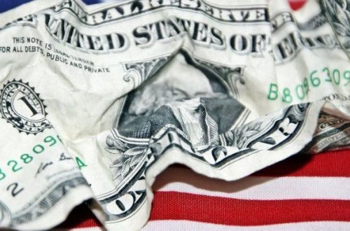 Rusiyalılara dollardan xilas olmaq məsləhət görüldü