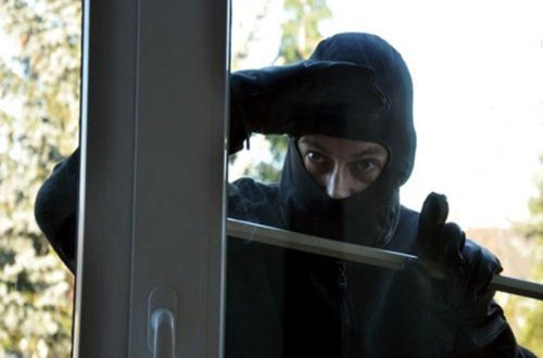 “Otaqdan səs gəldi, gördüm ki, iki maskalı şəxs...”