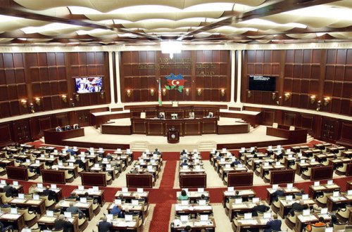 Aşura gününə görə Milli Məclisin təntənəli iclasının vaxtı dəyişdirildi