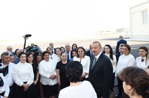 İlham Əliyev məktəb açılışında - FOTO
