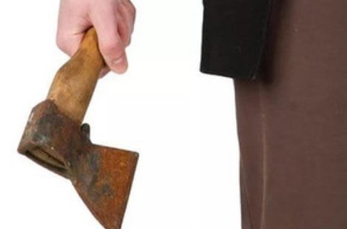 Azərbaycanda DƏHŞƏTLİ QƏTL - Oğul ata-anasını baltaladı