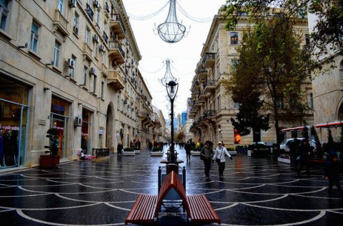 Sabahın hava proqnozu: şimşək, leysan, dolu və güclü külək
