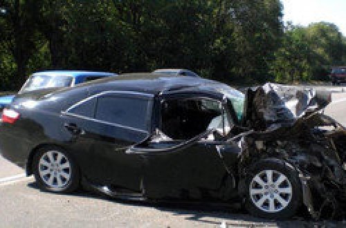 Ağsuda ağır qəza: 1 ölü, 3 yaralı