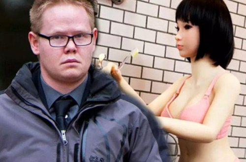 29 yaşlı gəncin aldığı seks robotu başına bəla oldu - FOTO