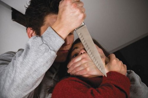 Arvadını qətlə yetirən şəxs: Onu namus üstündə öldürdüm