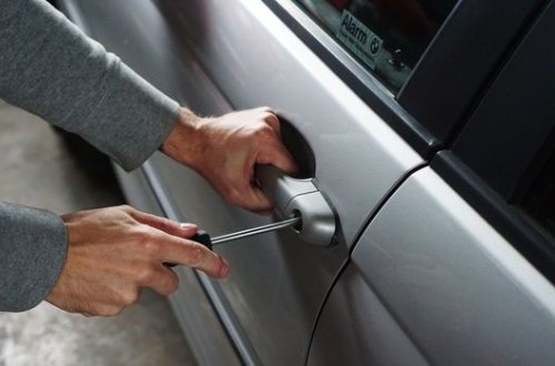 Peterburqda üç azərbaycanlı saxlanıldı