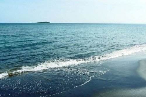 Bakıda dəniz sahilində meyit tapıldı - FOTO