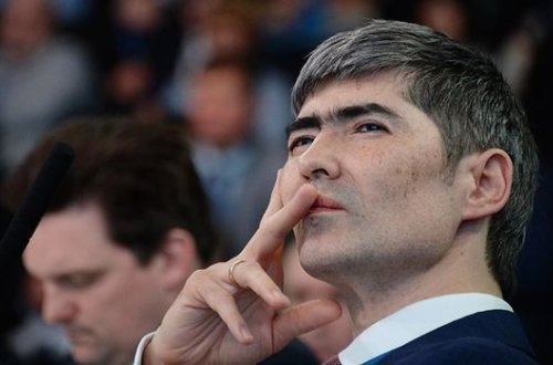 Rusiyalı nazir müavini vəzifəsini rok karyerasına dəyişdi - VİDEO