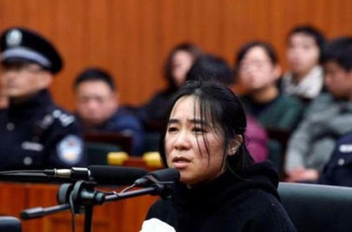 3 uşağı qəsdən yandıran dayə edam edildi - FOTO