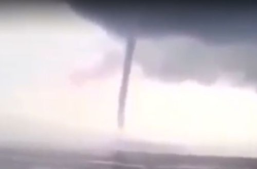 Xəzərdə nəhəng burulğan - VİDEO