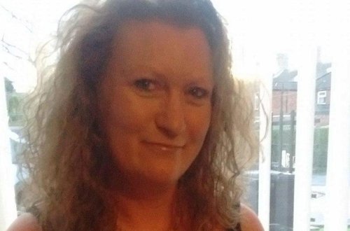 Müdirin otağında qapıçı ilə sevişən xadimə tutuldu - FOTO