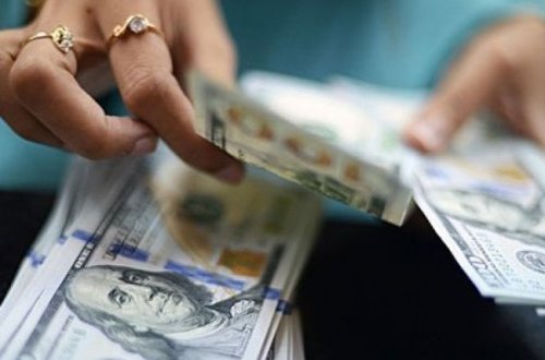 Azərbaycanda dollar yenidən rekord həddə bahalaşa bilərmi? - Açıqlama