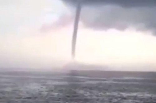 Xəzərdə tornado olub? - Nazirlikdən açıqama - VİDEO