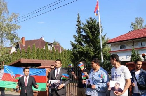 Ermənistanın Polşadakı səfirliyi qarşısında etiraz aksiyası keçirildi - FOTOLAR