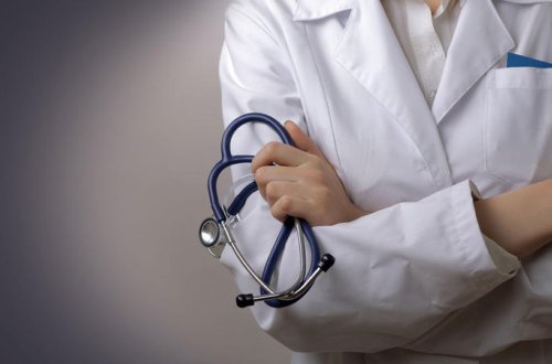 Xəstəxanada həkimdən ŞOK HƏRƏKƏT: xəstəni əməliyyat etdi, sonra zorladı və...