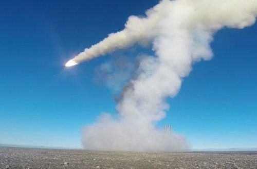 Rusiya ordusundan Arktikada effektli raket atəşi - VİDEO