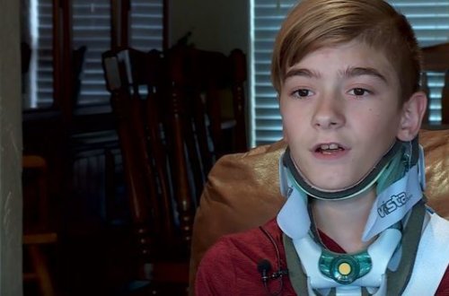 Baba həyatı bahasına nəvəsini xilas etdi - FOTO