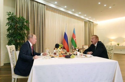 Prezidentlər çay süfrəsində - YENİLƏNİB + FOTO