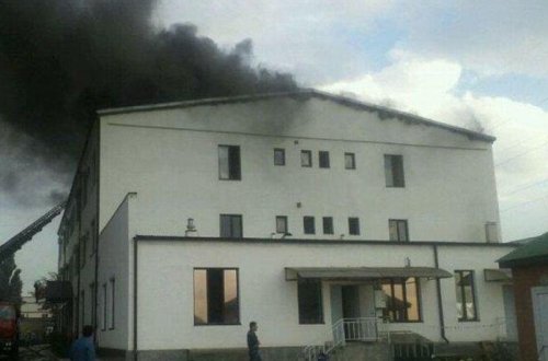 Azərbaycanlı qadın Avstriyada həbsxananı yandırdı - FOTO