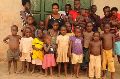 39 yaşı var, 38 uşaq dünyaya gətirib - Fotolar