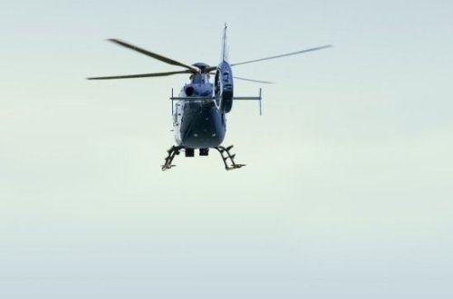 Rusiyada helikopter çaya düşdü