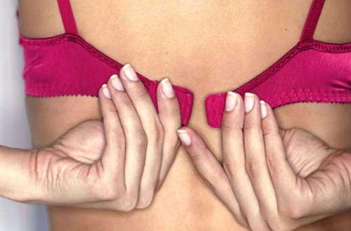 Universitetdə biabırçılıq: birinci kurs qızlarına erotik alt paltarları verirlər - FOTO