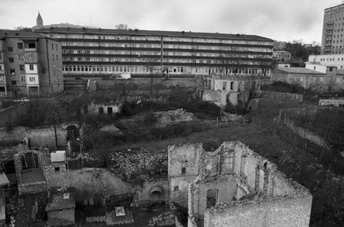 Düşmənin viran qoyduğu Şuşa - YENİ FOTOlar