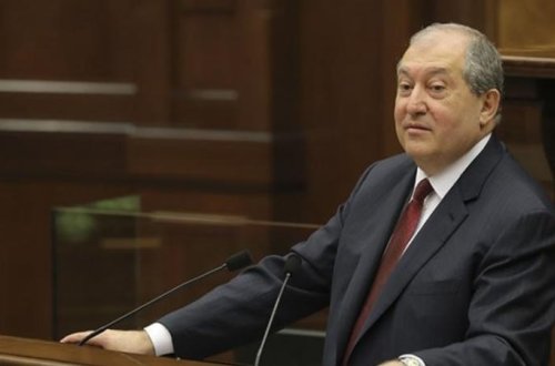 Ermənistanda 6 nazir istefaya göndərildi