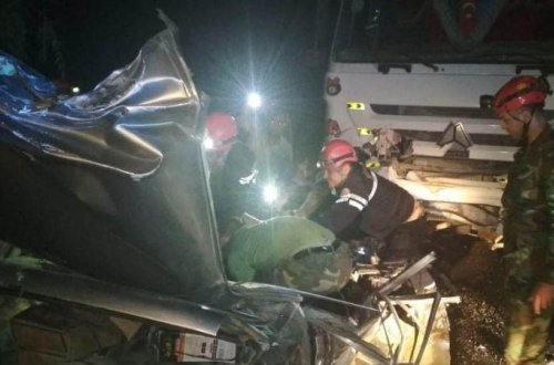 Azərbaycanda DƏHŞƏTLİ QƏZA: ölənlərin sayı 4-ə çatdı - QORXUNC FOTOLAR/VİDEO (YENİLƏNDİ)