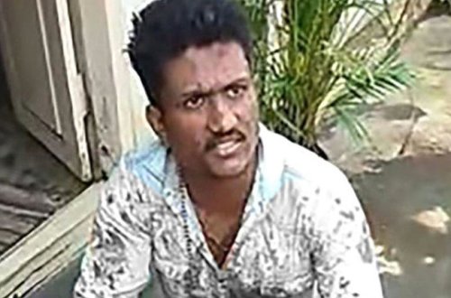 Ana söyüşü qətllə bitdi - Dostunun başını kəsib polisə apardı - FOTO