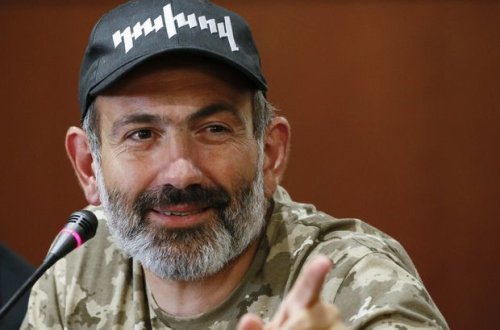 Paşinyana “like” qoyan Azərbaycan futbolçusu üzr istədi