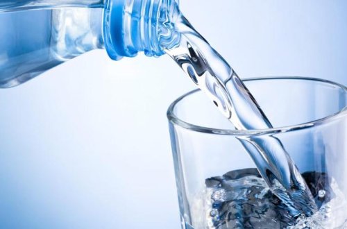 Avropa İttifaqının səfiri içməli sudan zəhərləndi