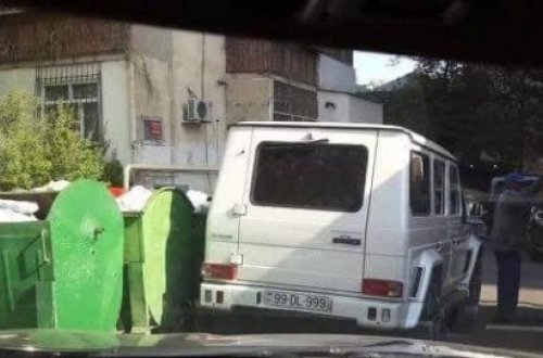 Bakıda “Galenvagen” sürücüsündən zibil kimi hərəkət – 99 DL 999 - FOTO