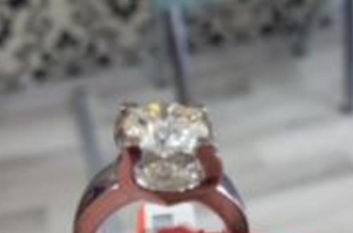 Qızıl dükanından ANBAAN GÖRÜNTÜLƏR - Oğru görün nə etdi?