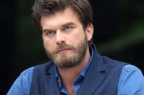 Türkiyənin ən yaraşıqlı aktyorunun qüsuru tapıldı - FOTO