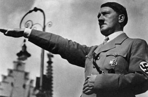 Hitlerin qohumu ilk dəfə danışdı - FOTO