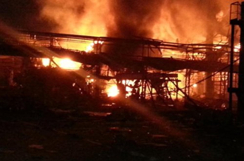 Daha bir neftayırma zavodunda partlayış