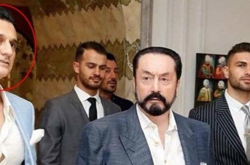 Adanan Oktarın sağ əlini 